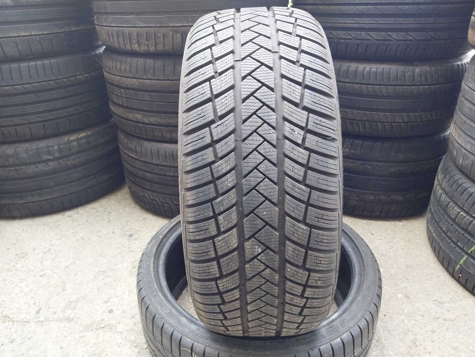 1xAnvelopa second iarna 225 45 R18 Vredestein 2020 8mm