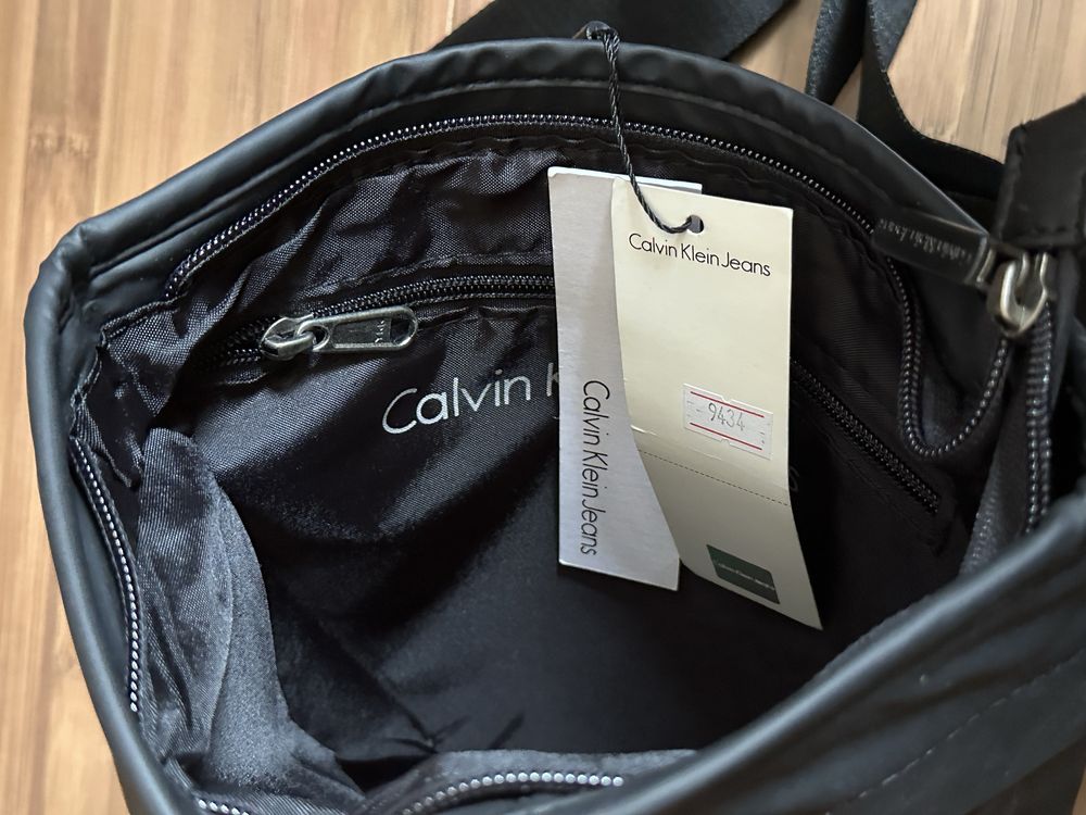 Мъжка чанта Calvin Klein дефект