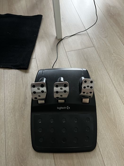 Logitech G29 + shifter (скоростен лост)