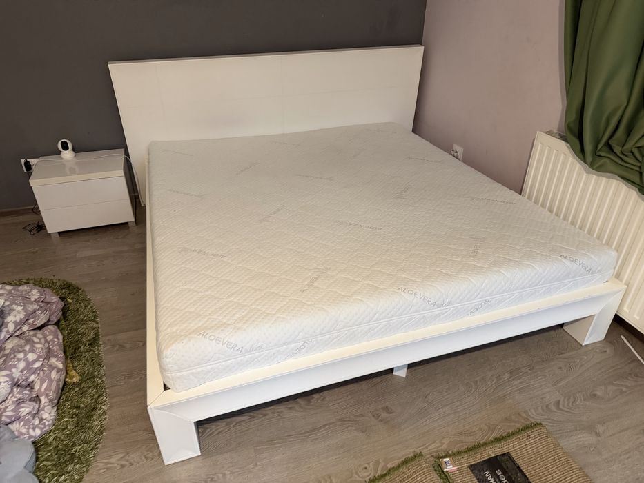 Pat Alb 180 cm x 2 m+ Saltea 180