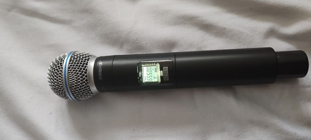 Vând microfon Shure beta Glxd4 fara Risaivar
