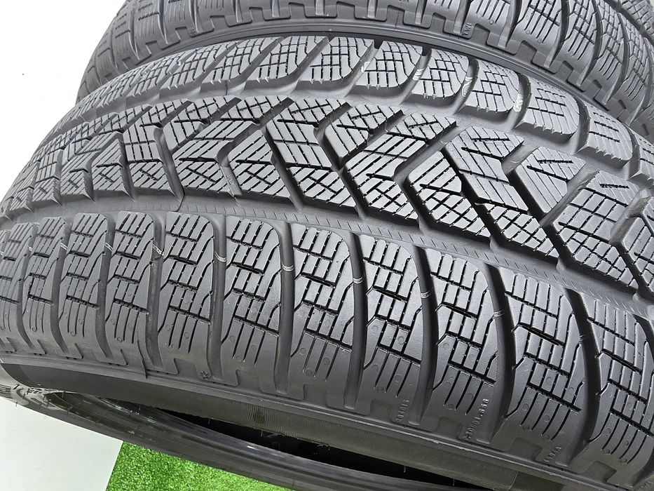 4бр. 235/55/19 PIRELLI Scorpion - зимни