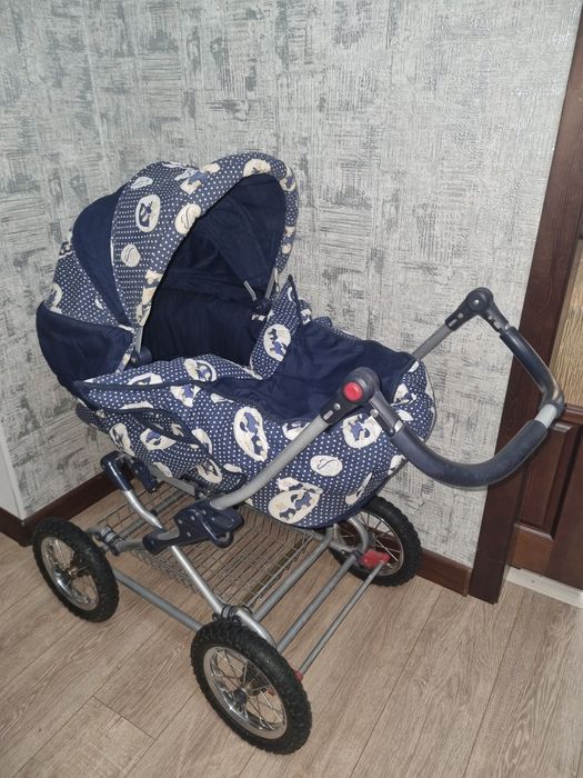Коляска детская синяя