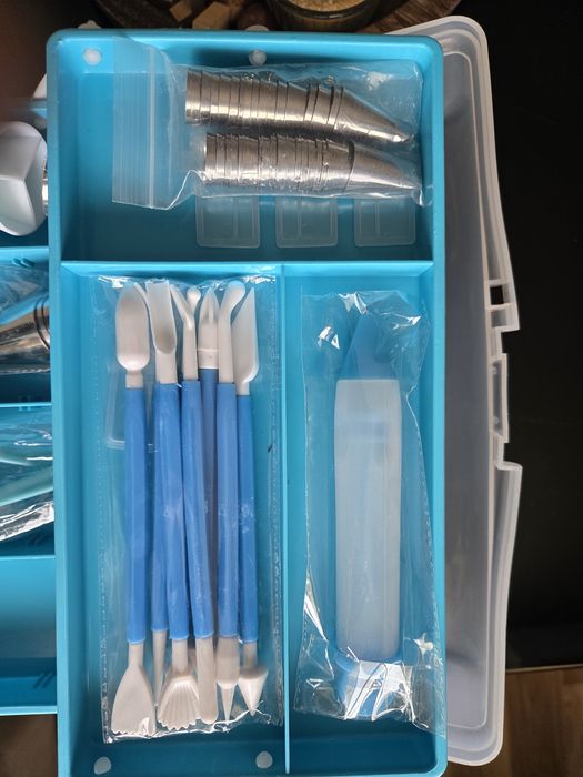 Комплект за декориране на сладкиши