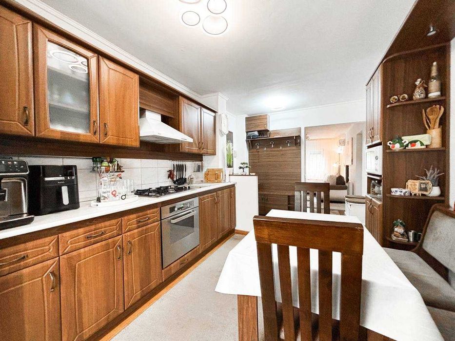 Apartament 4 camere, mobilat/utilat – imediat ocupabil