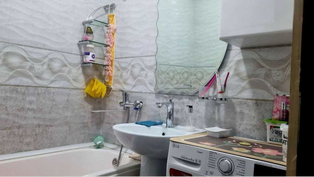 Прадается 2 ком Королевский этаж Ялангач налоговая №U66