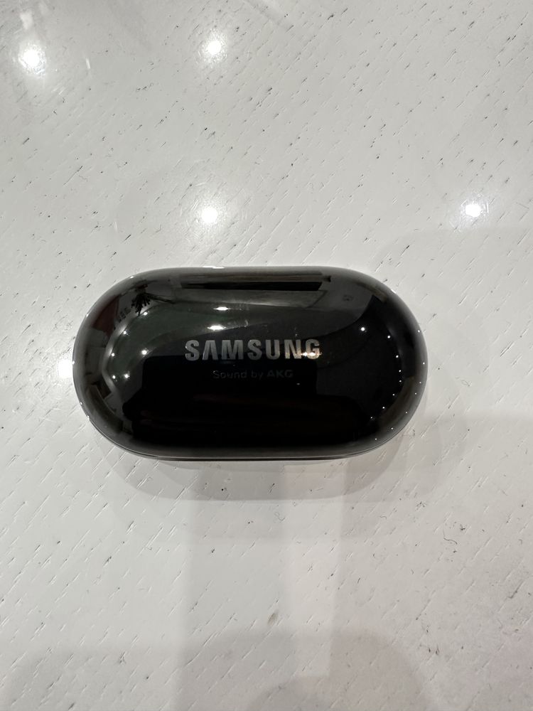 Слушалки Samsung buds +