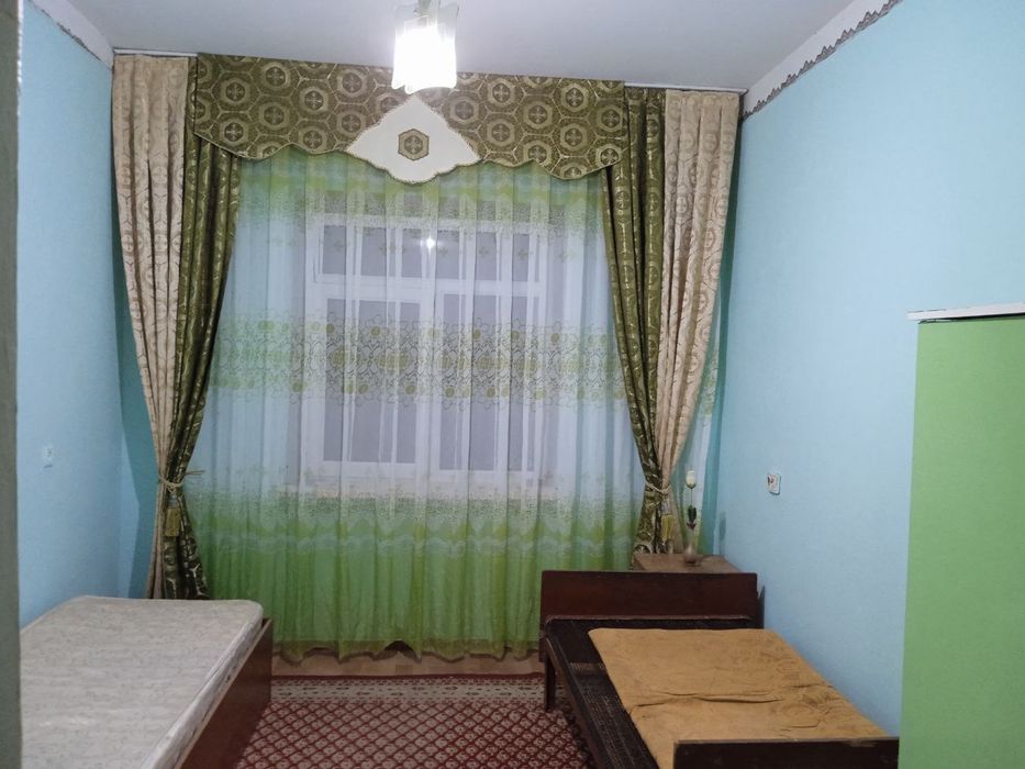 Продается 2х комнатная новой планировки в 8 микрарайоне.Срочно!