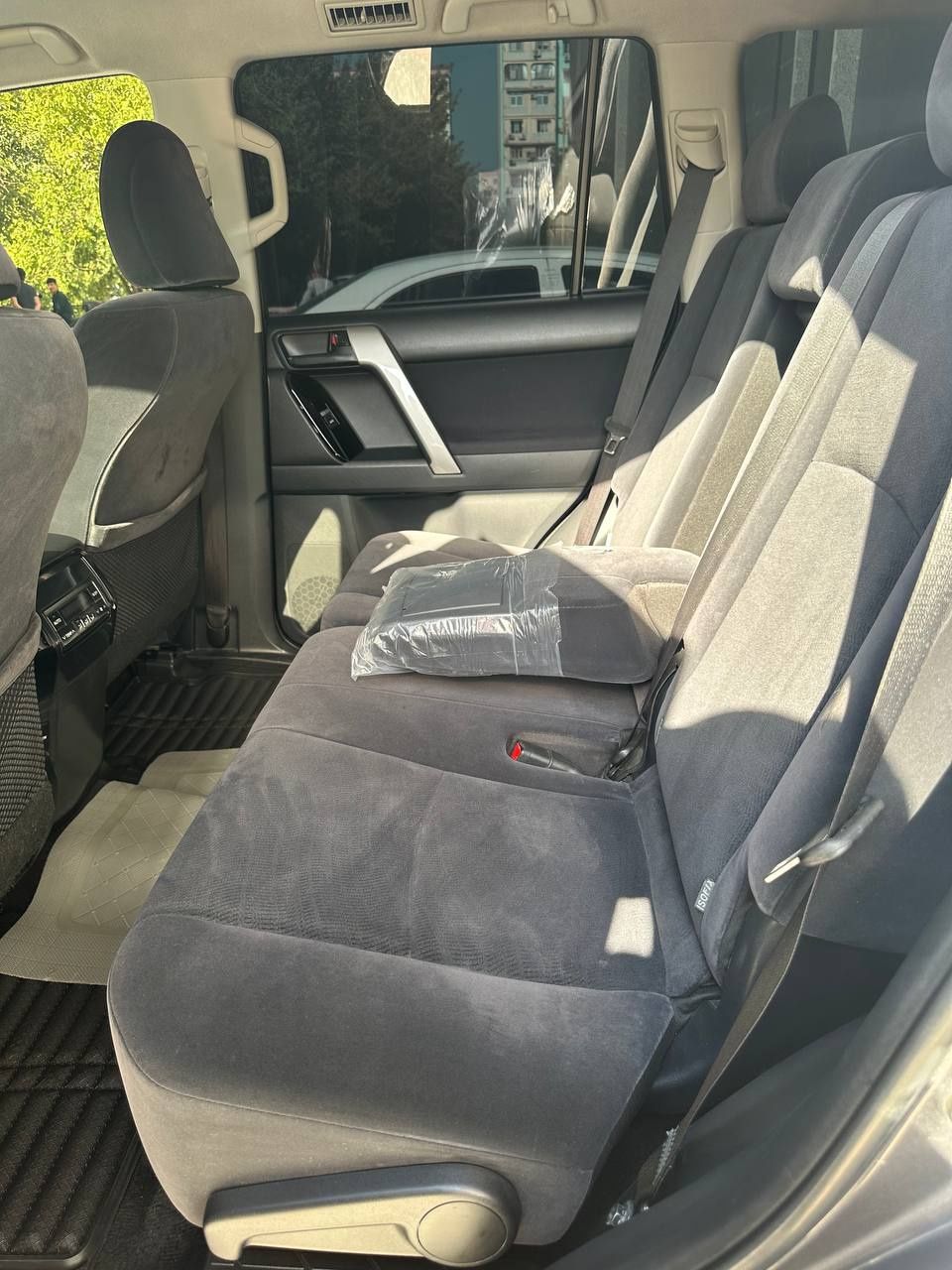 Toyota Land Cruiser Prado 150 год 2015