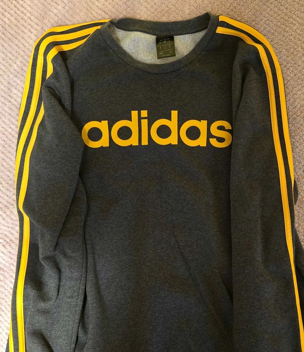 Спортна блуза Adidas