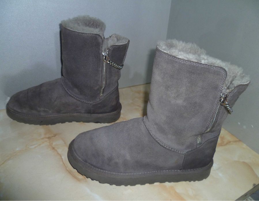 UGG оригинални ботуши №40