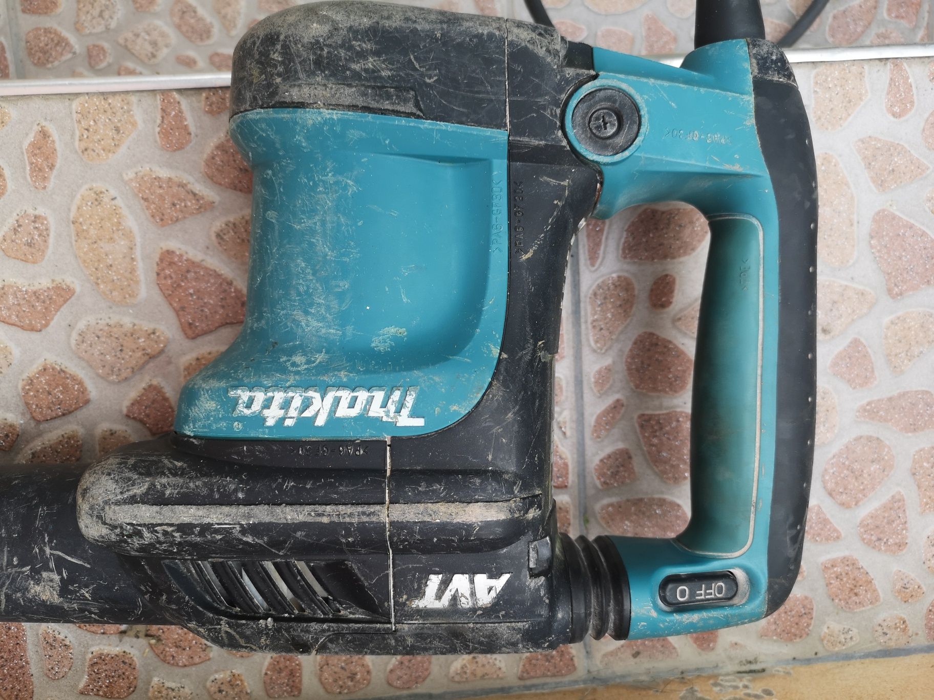 Къртач Makita HM0871C