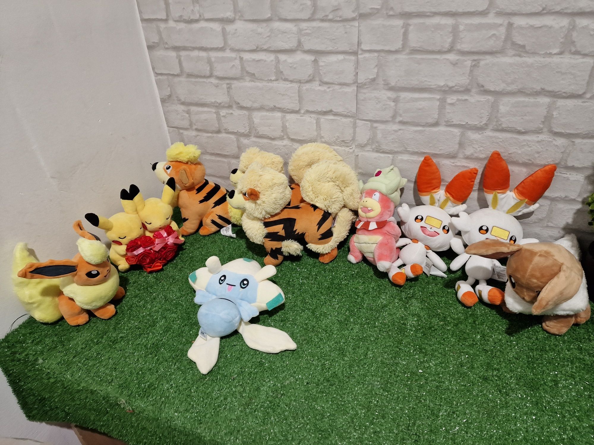 Pokemon колекция оригинални