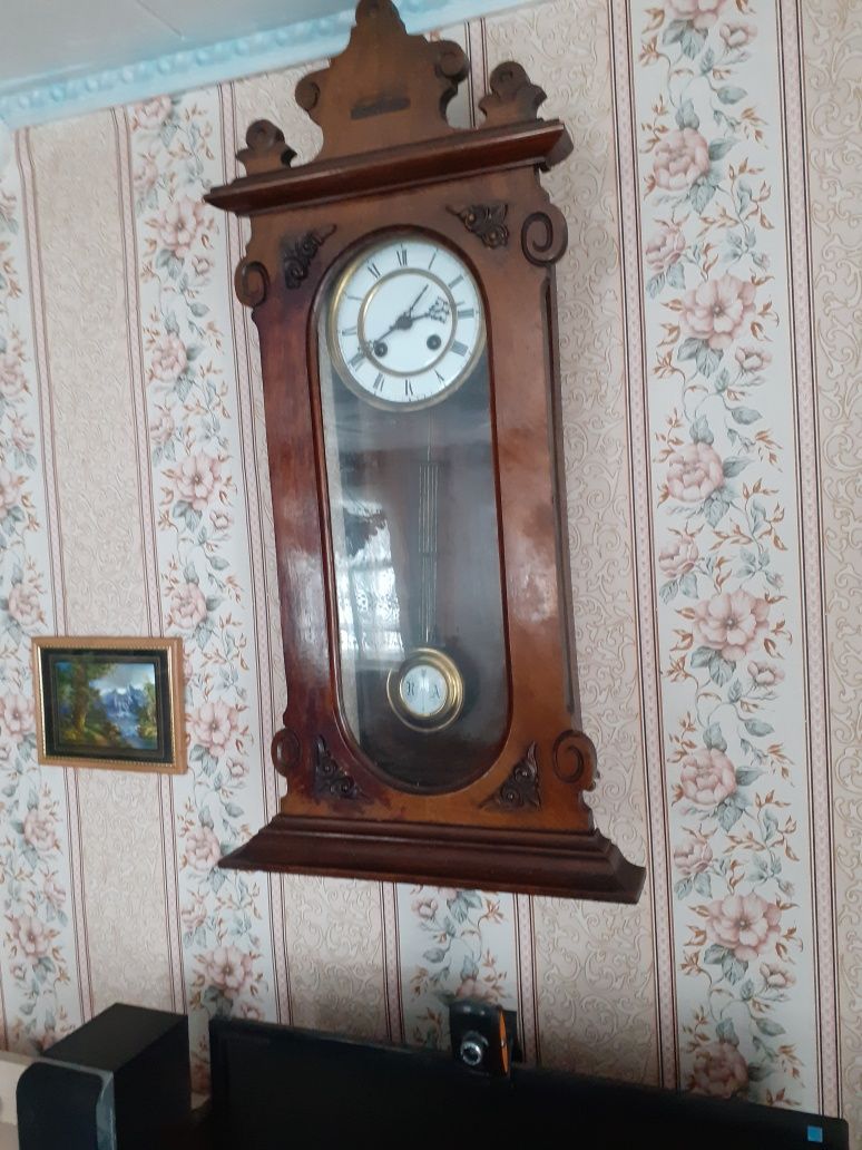 Часы антиквариат 1882 года