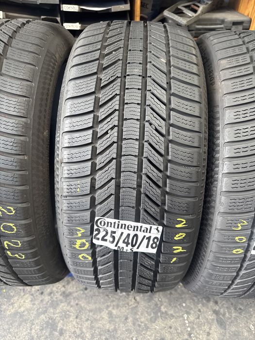 225/40/18 Continental M+S