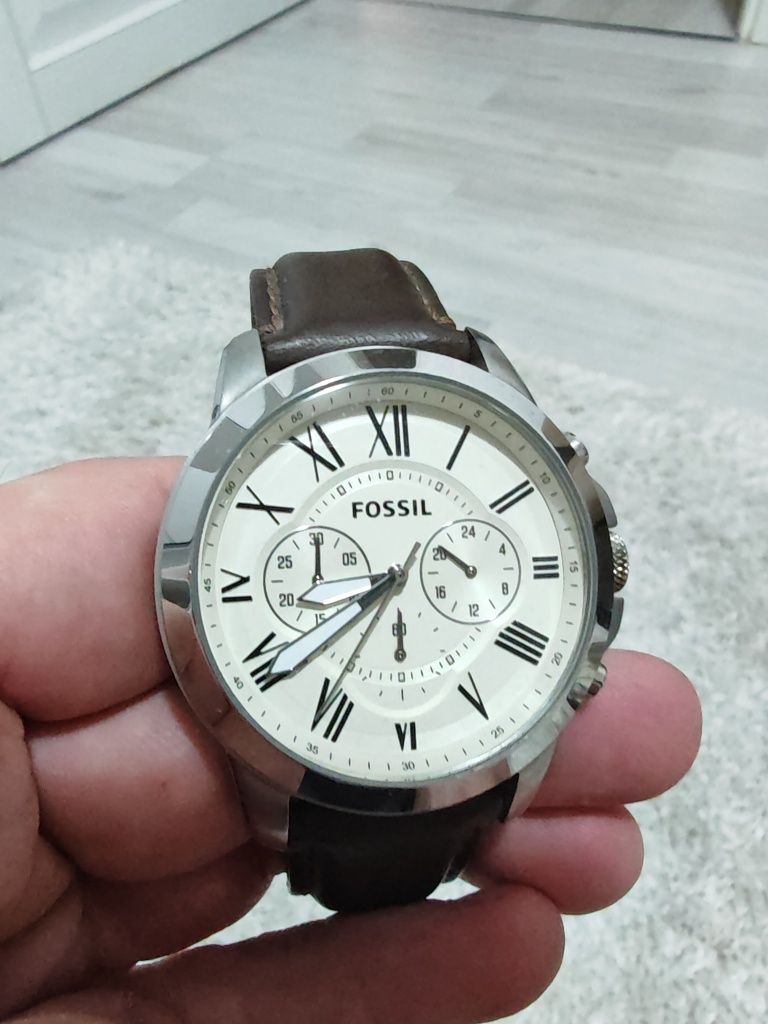 Ceas Fossil și Diesel