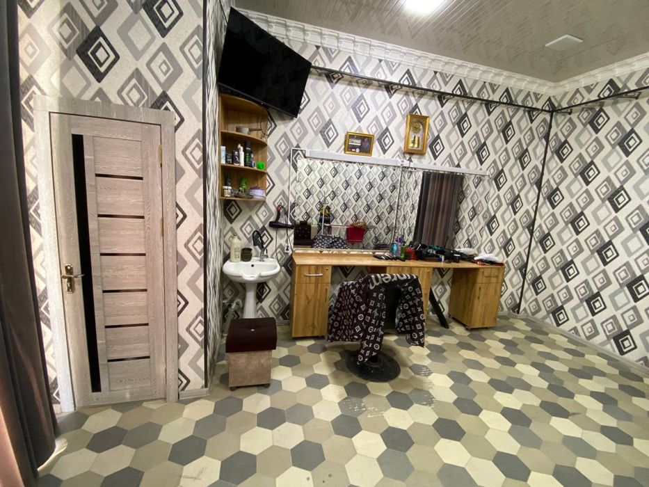 Erkaklar saloni / Erkaklar sartaroshxonasi