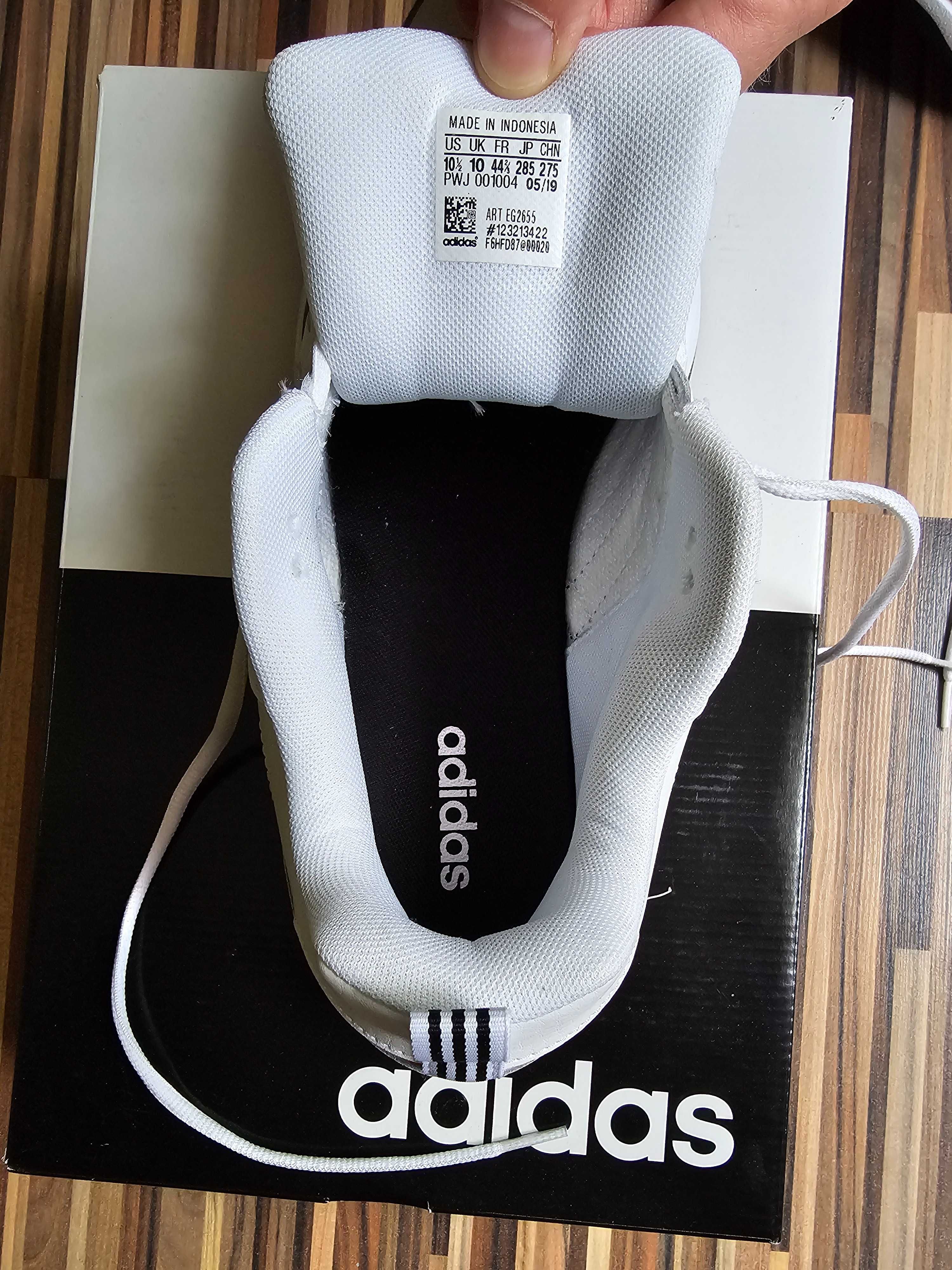 Маратонки Adidas