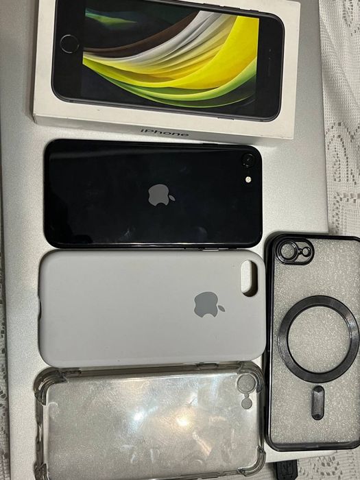 Продам IPhone se 2gen 128Gb
