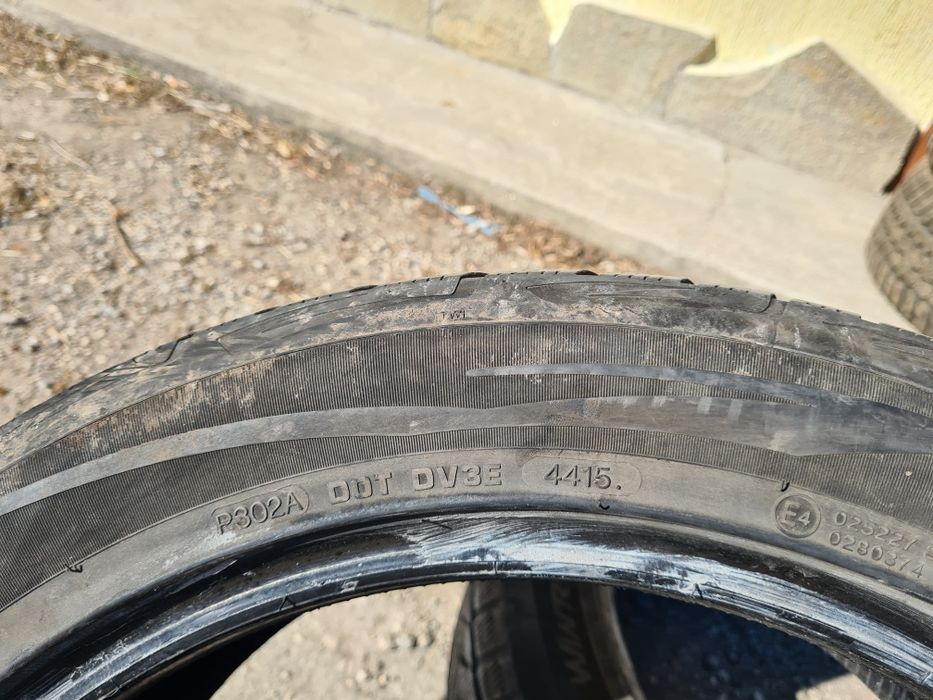 2 бр. зимни гуми 255/45/19 Vredestein 5,5 mm DOT 4415