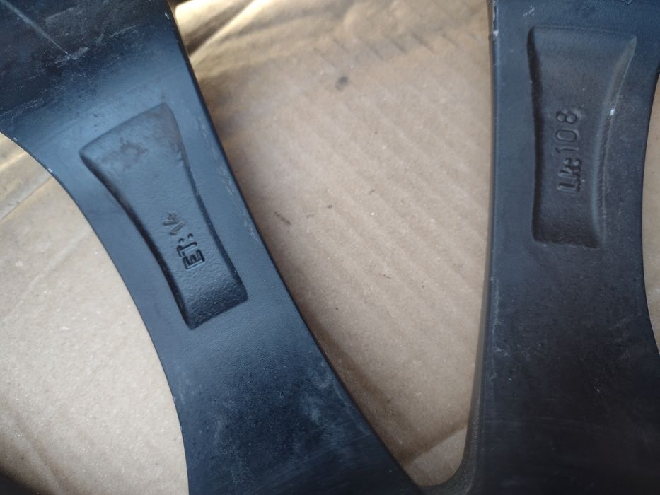 BROCK 18-4x108 ET14 8j Citroen C4