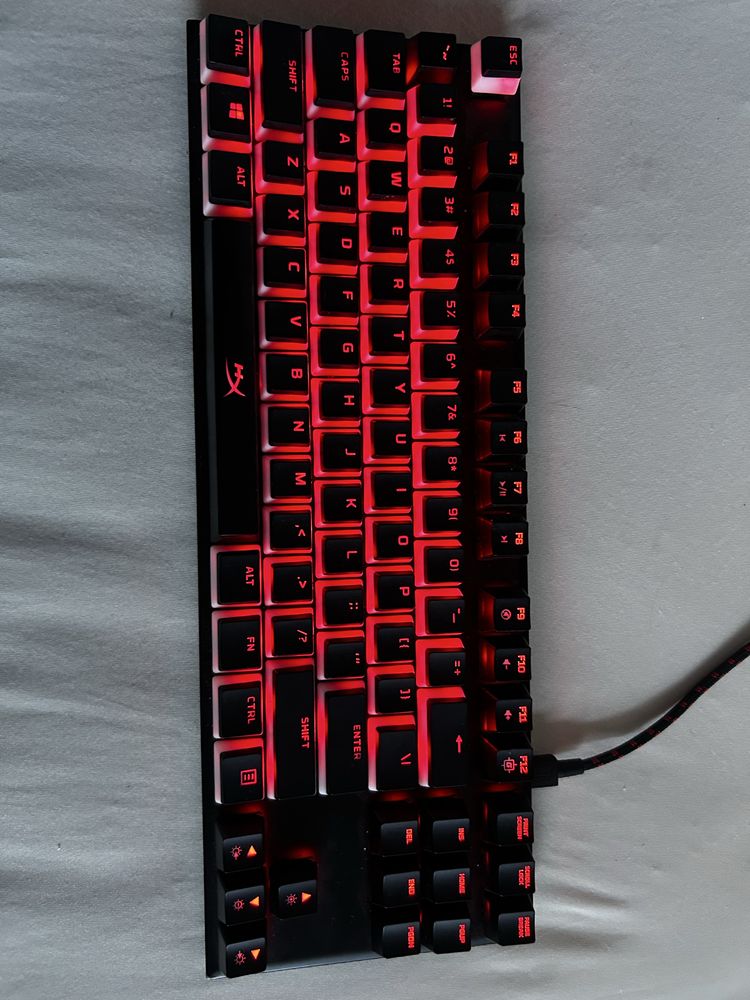 Клавиатура HyperX alloy fps pro