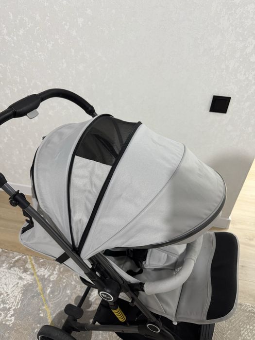 Продаю коляскую новую