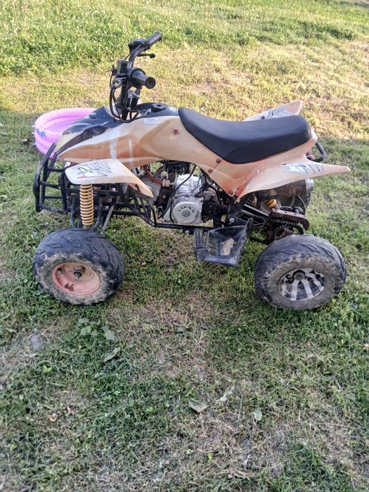 Vând atv de 125cc