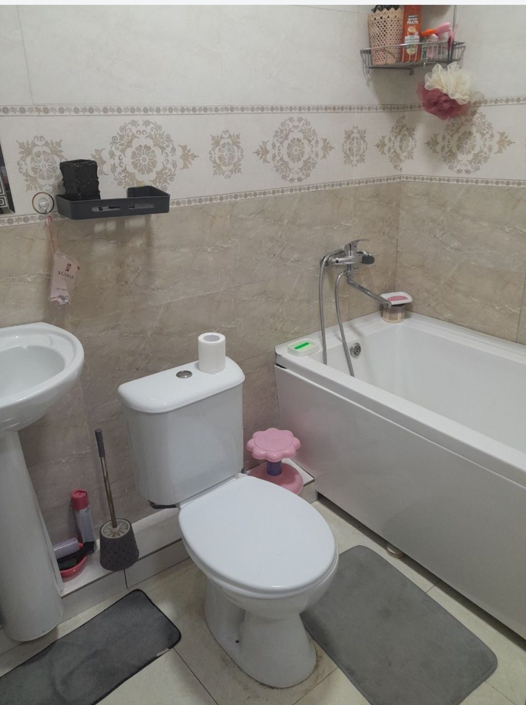 Продается евро коттедж 3 комнаты. 1 сотка. Миробадский район