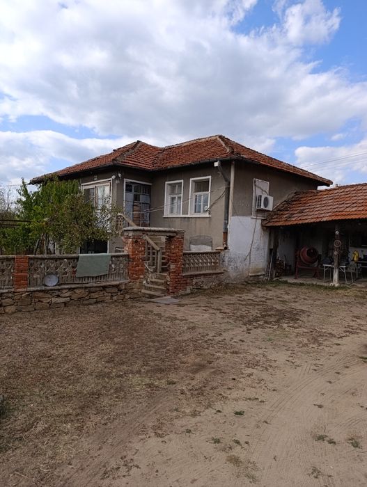 Къща в с.Елена обл.Хасково