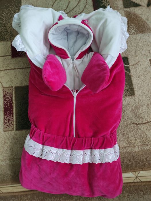 Продам зимний комплект комбинезон + одеяло для новорожденных