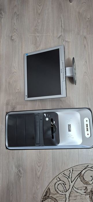 Vând PC și Monitor