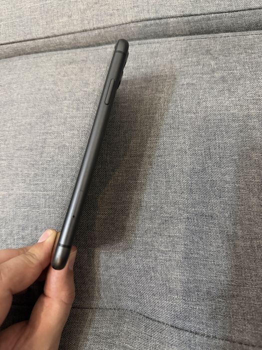 Iphone 11 64GB с кутия