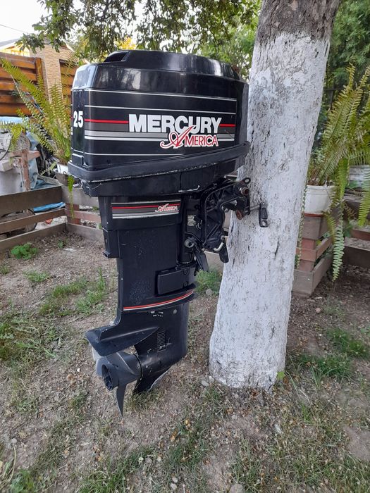 Motor barca mercury 25 cp 2t