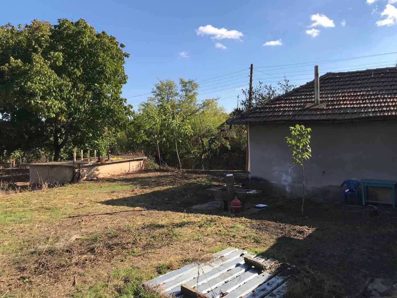 Продава се Къща в с. Пелишат, Област Плевен - 81 кв.м за 224 €/кв.м - Снимка #3