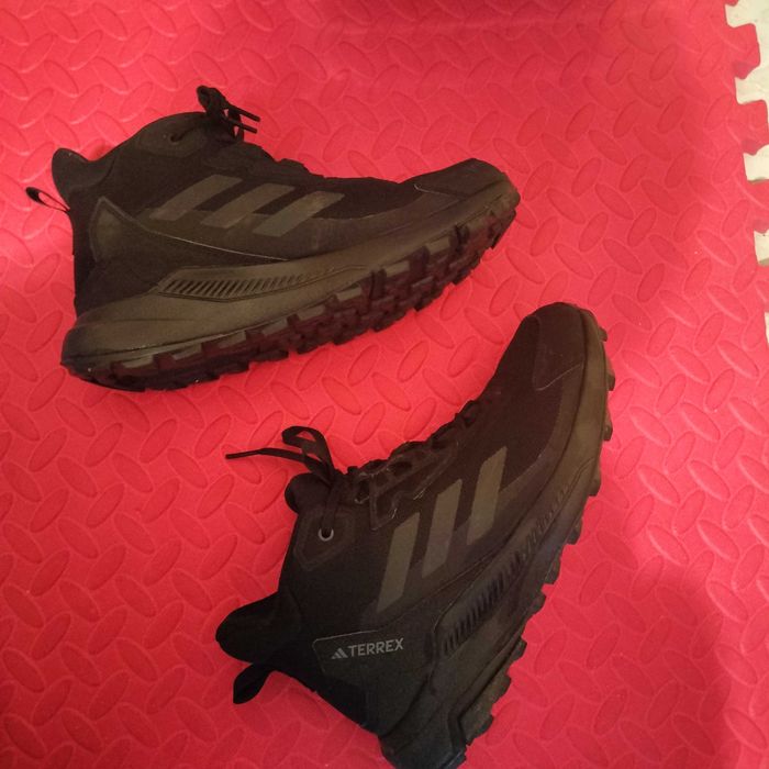 Adidas terrex 40 2/3 25 см