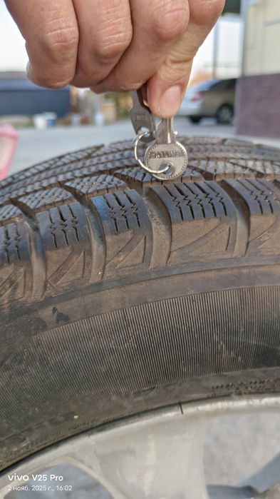 Продается зимние шины