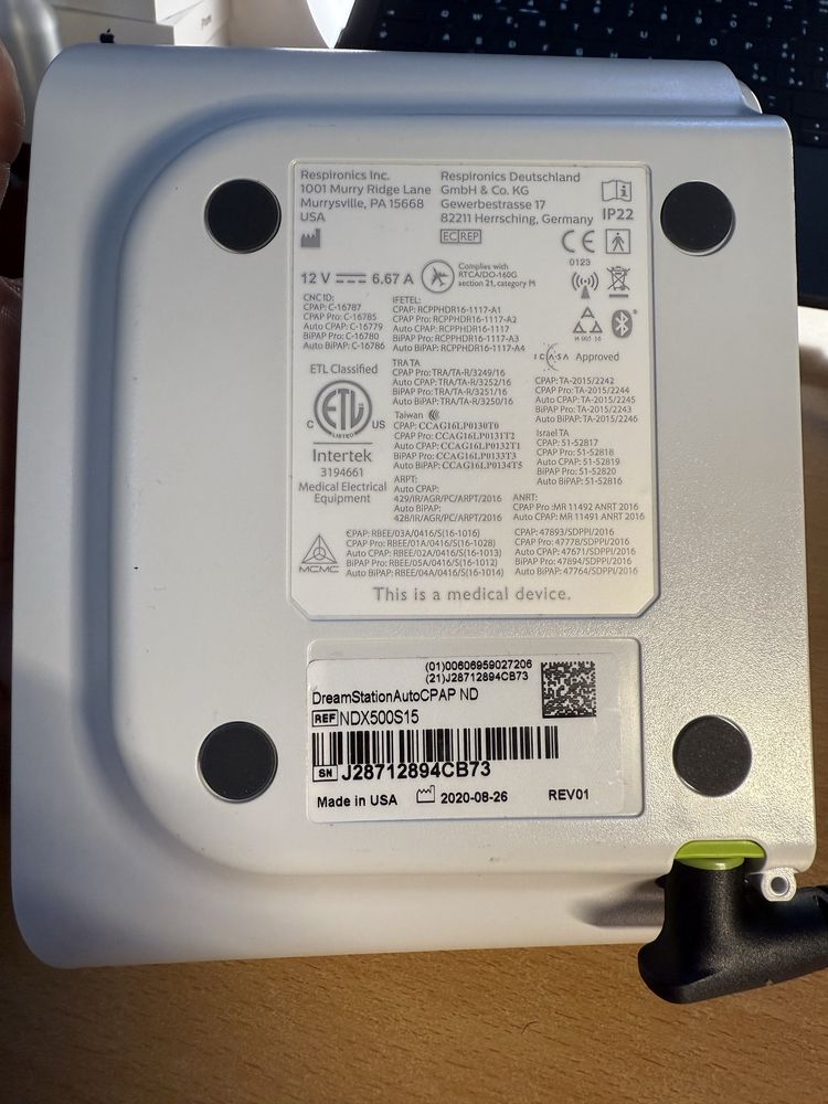 Philips Respironics cu umidifcator si cu masca True Blue aparat apnee