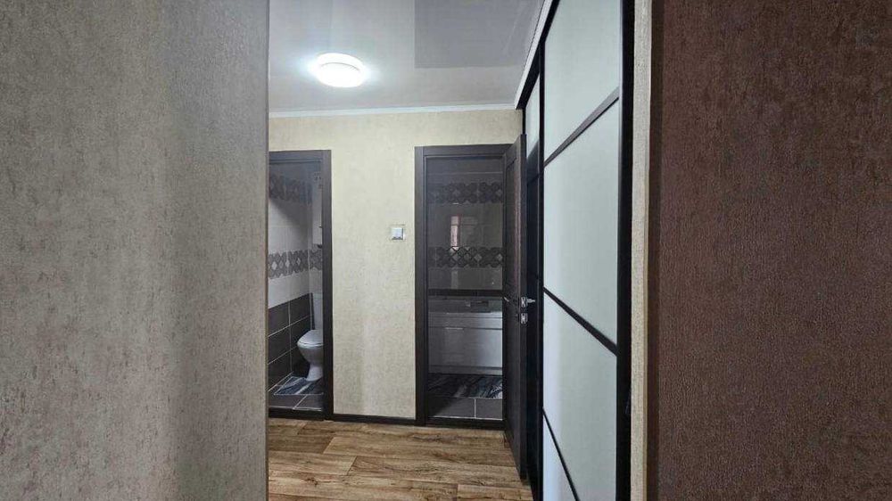 4х комнатная квартира по ул.Каирбекова д.340 за 37,5 млн тнг