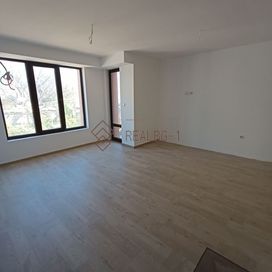 Нов апартамент в центъра на Кранево