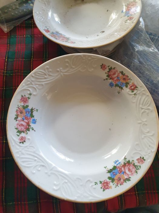 Тарелки полупорционные