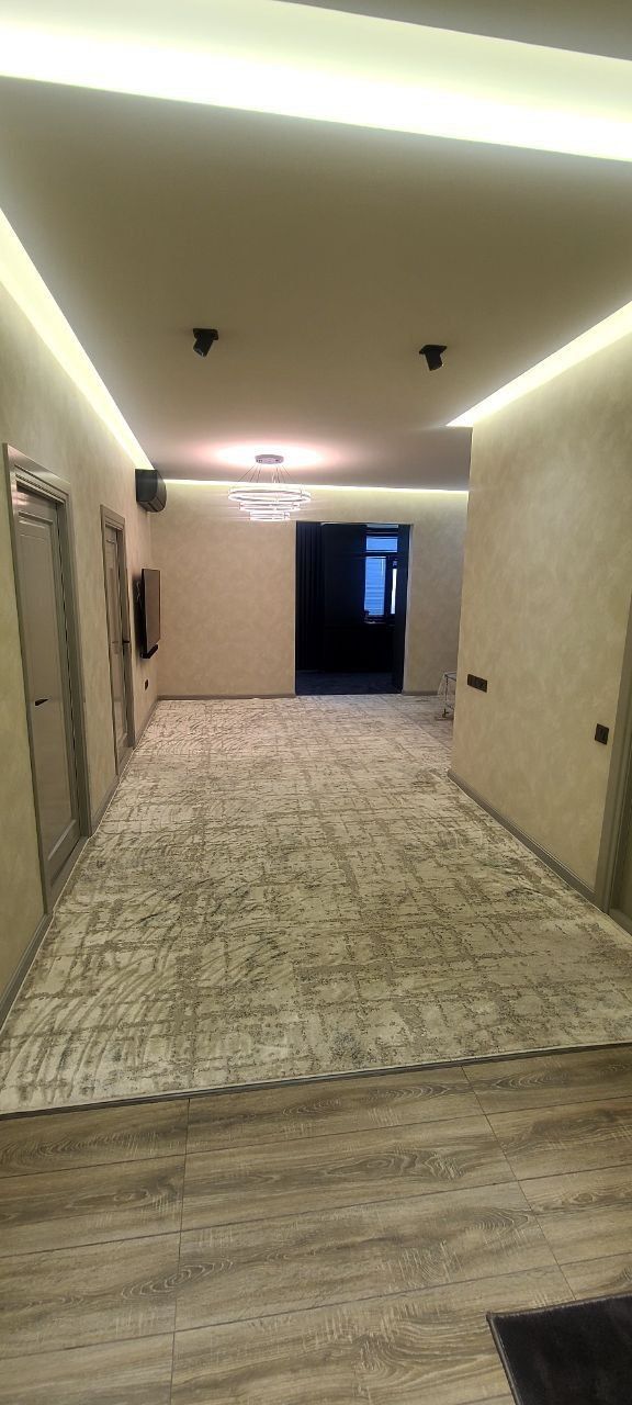 "Продается 3-комнатная квартира в новостройке 'Comfort Xaus' в Юнусаба