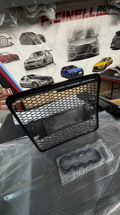 Grila fagure Audi A6 C6 (04-08)