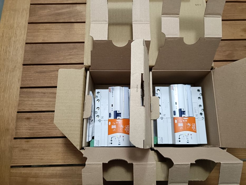 2 Diferentiale de reanclasare RESTART AUTOTEST PRO cuplat cu RCCB 4 p