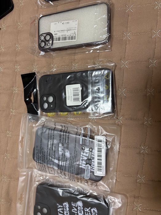 Продавам IPhone 13