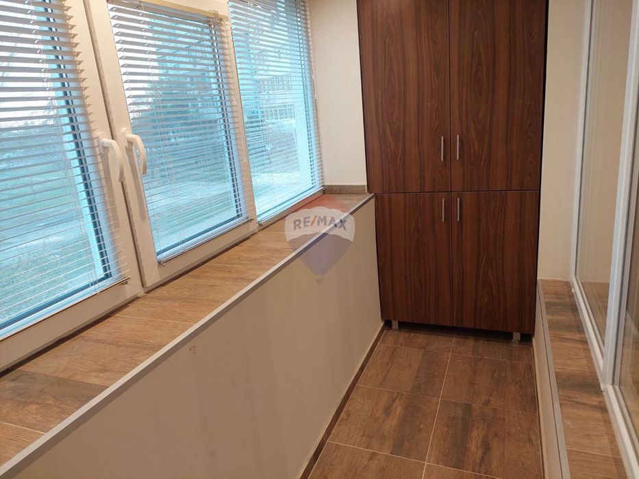 Продава се Тристаен апартамент в Варна, Владислав Варненчик - 80 кв.м за 1488 €/кв.м - Снимка #7