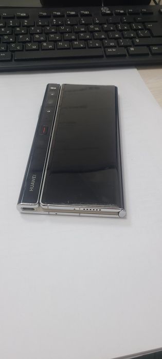 Продам  Huawei  mate  xs2  8.512  часы в подарок