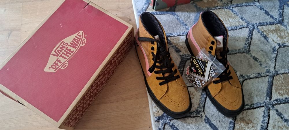 Чисто нови обувки Vans Sk8-Hi Gore-Tex (Gore-Tex)