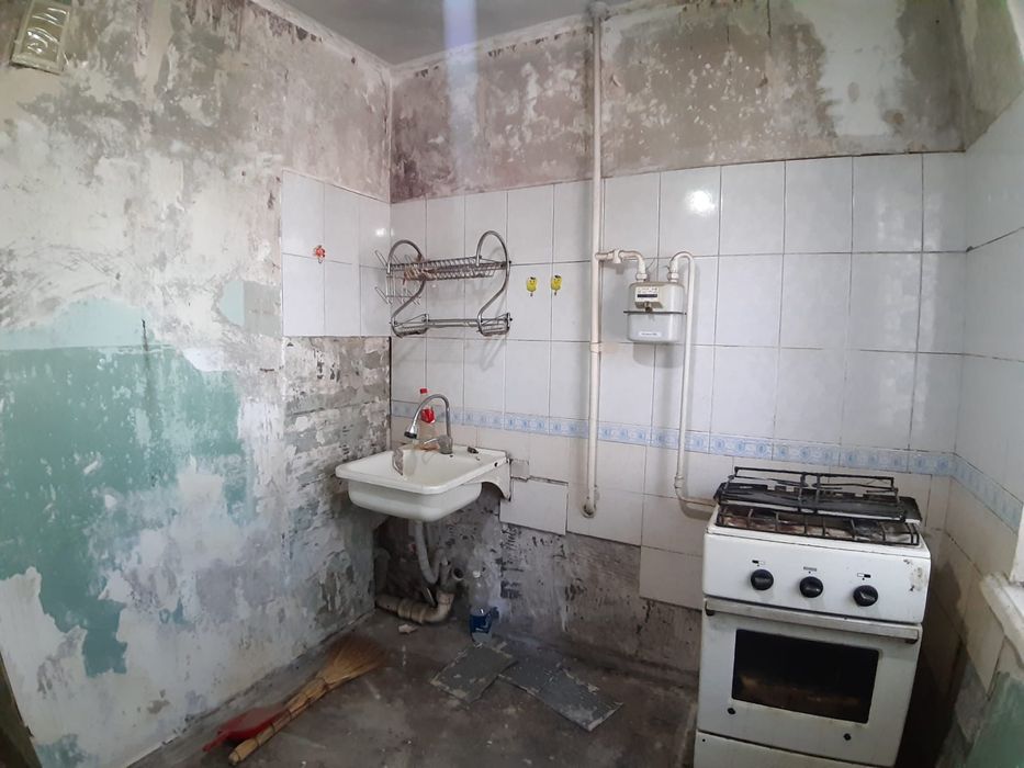 2-комн., 6 мкр., 1 этаж (НЕ угол)
