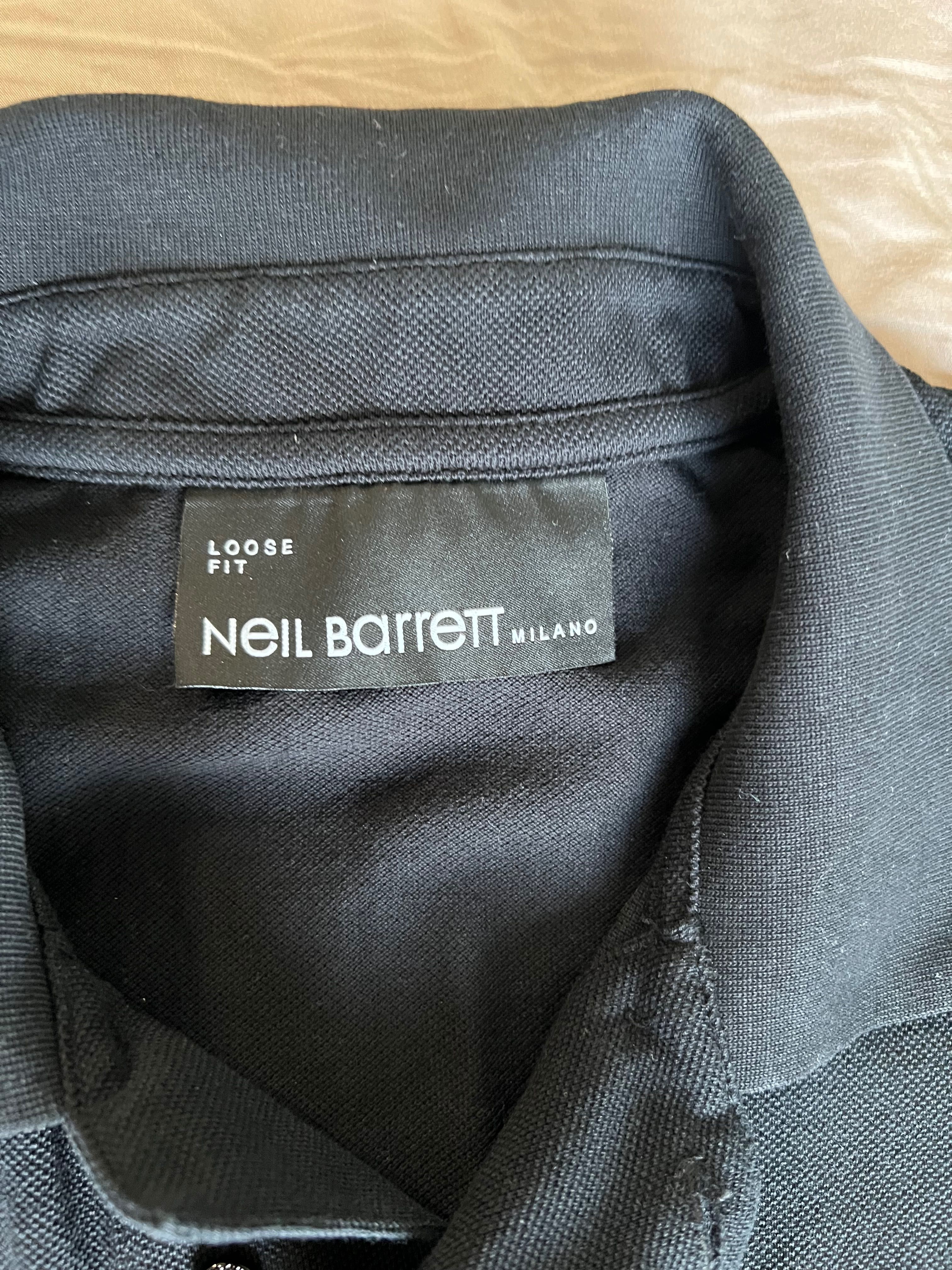 Neil Barrett тениска с яка НОВА